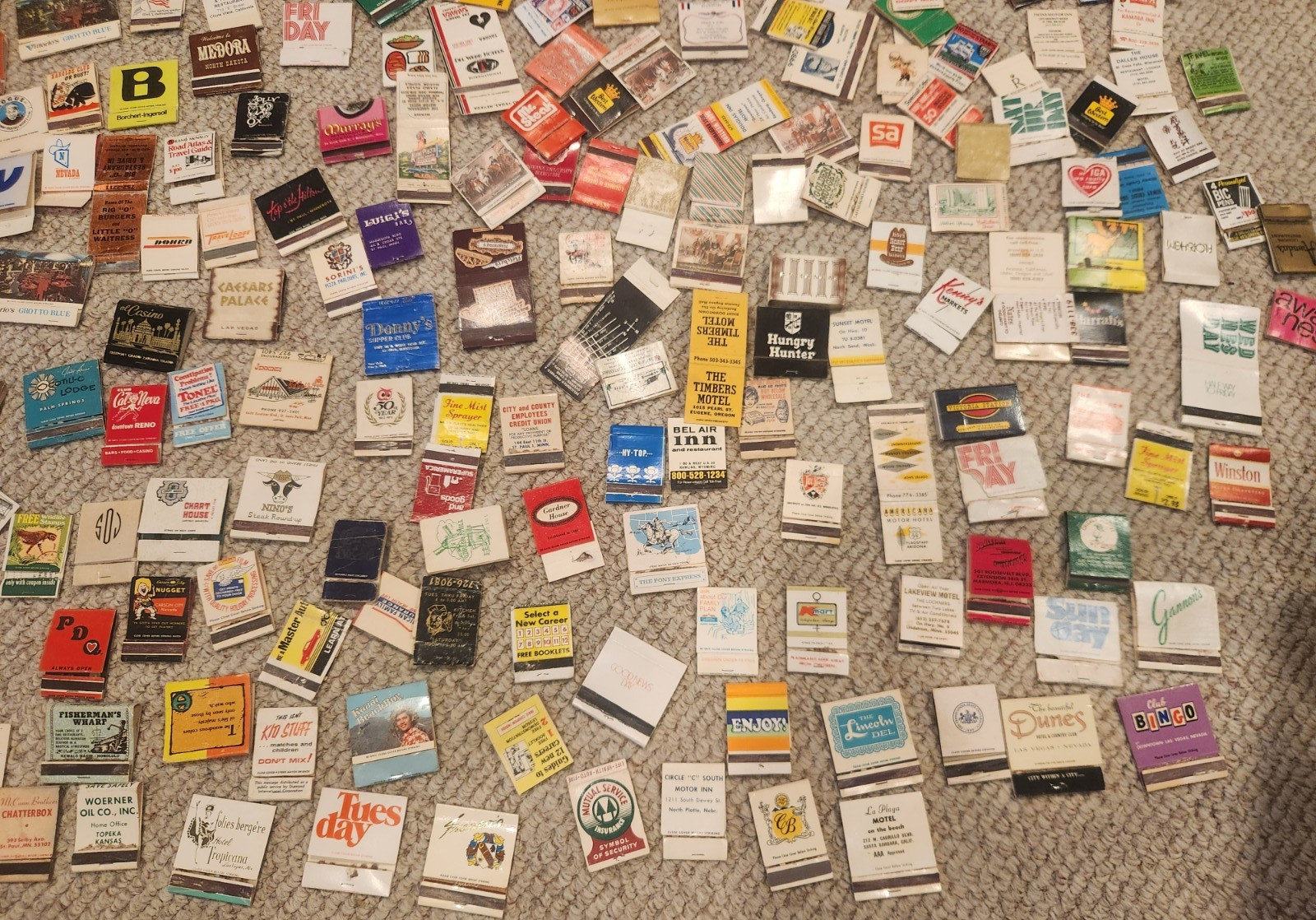 24 Vintage Matchbooks Mixed Variety 1970s Las Vegas Hotels Bar Restaurants Gas