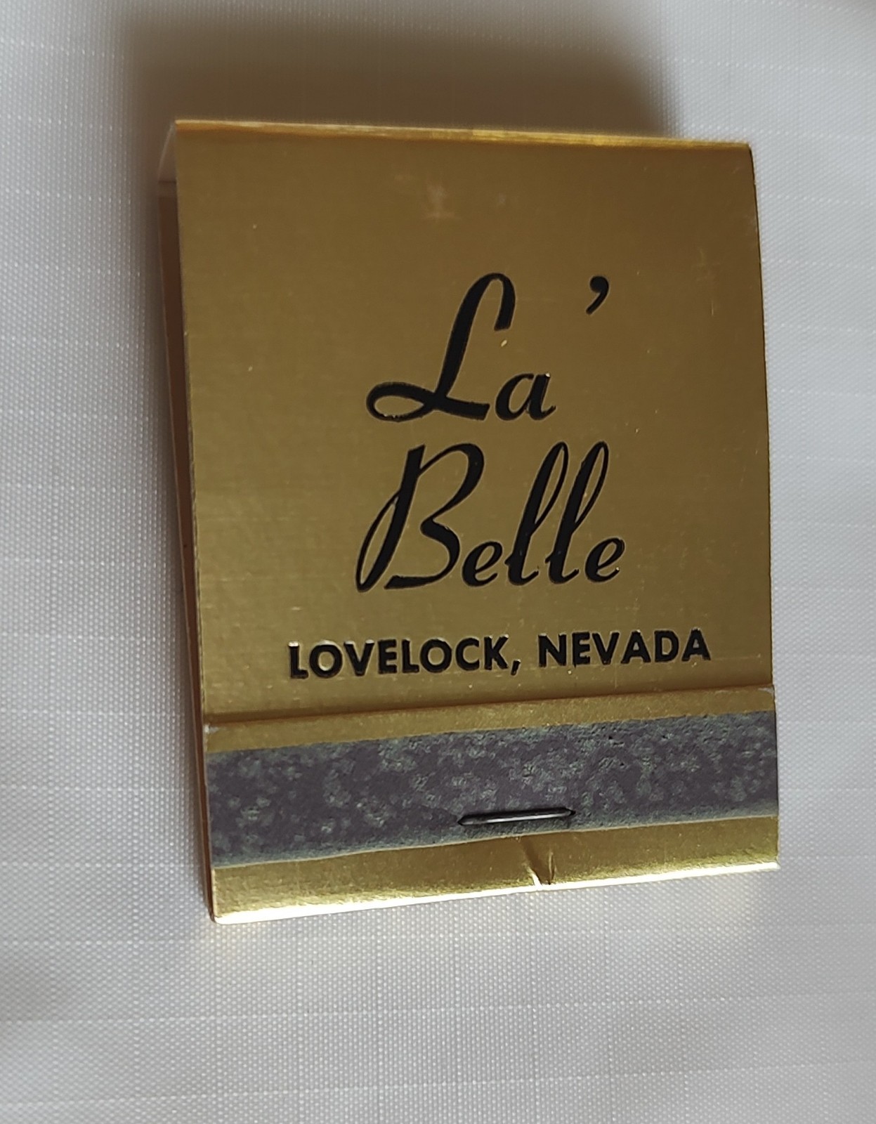 LA’ BELLE Brothel Lovelock NV Vintage Matchbook NOS