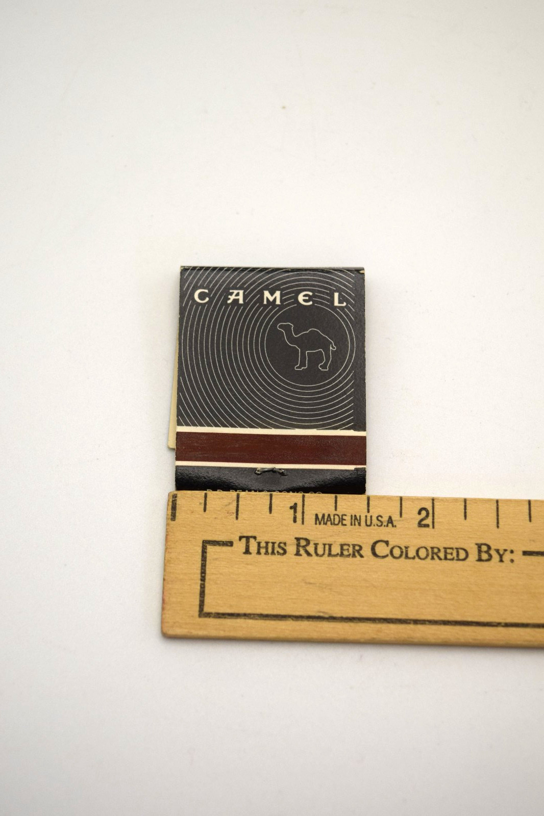1998 Camel in Concentric Circles Black Vintage Matchbook Full Unstruck