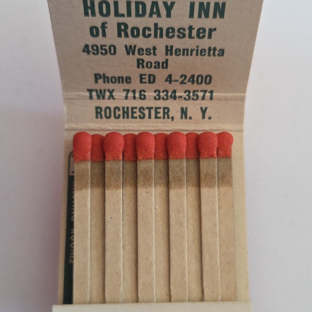 Vintage Matchbook Holiday Inn Hotel Lot (4) Green Yellow Red Black~ Unstuck NOS