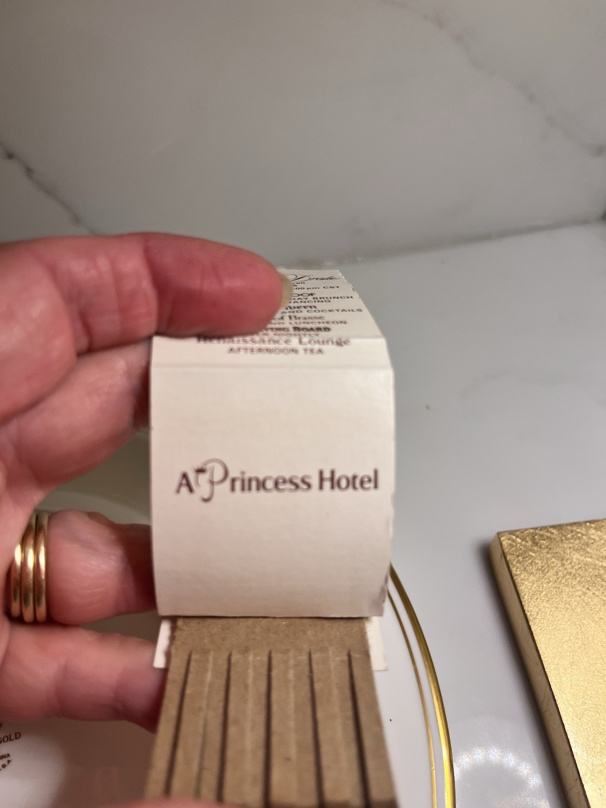 Lot Of 6 Mint Condition Matchbooks Gold Foil, Drake San Francisco Hotel , VTG