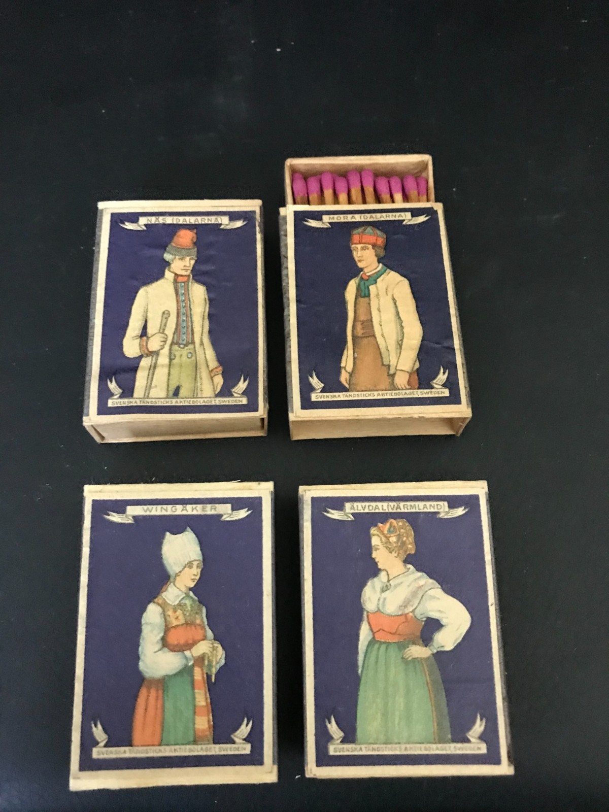Set of 4 Cardboard Matchboxes with a Pattern of Dutch Children – H aga