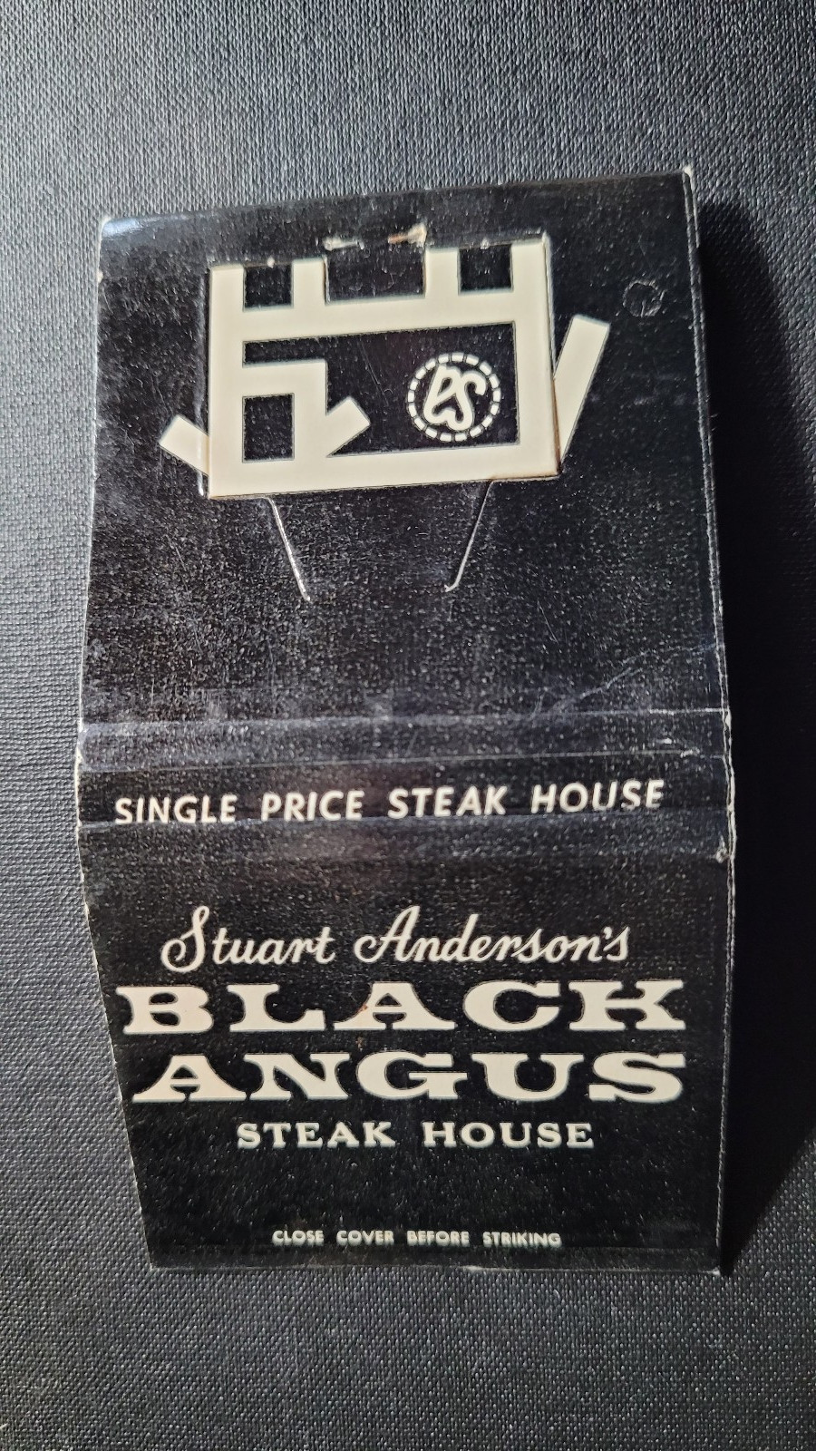 1960s Black Angus Steak House Unstruck Lion Feature Matchbook Match Cover