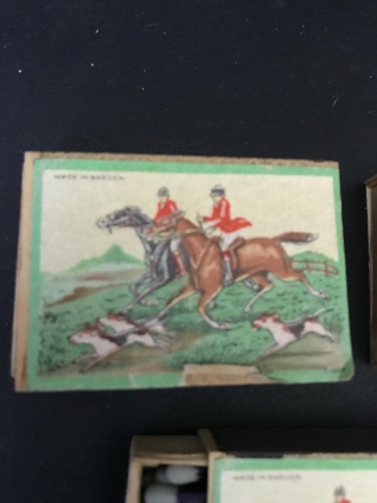 Set of 3 Cardboard Matchboxes with a Pattern of Hunting Horses – F aga