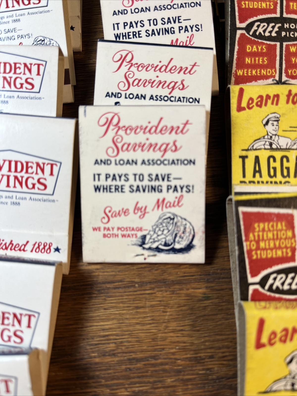 VINTAGE ADVERTISING BOOK MATCHES 29 TOTAL and Original cardboard box for ￼
