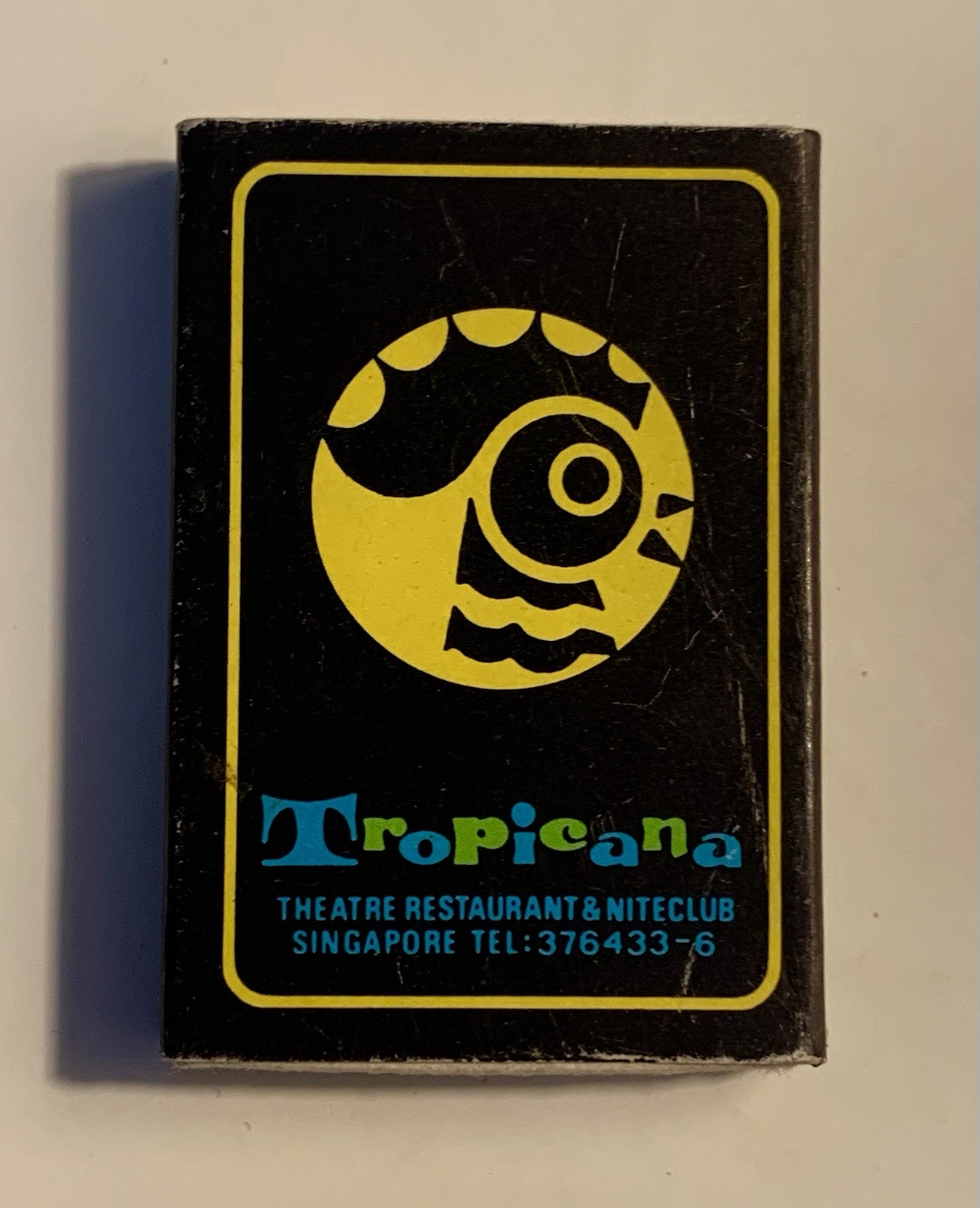 Singapore ~ Nite Club ~ Restaurant Tropicana ~ Vintage Matchbox ~