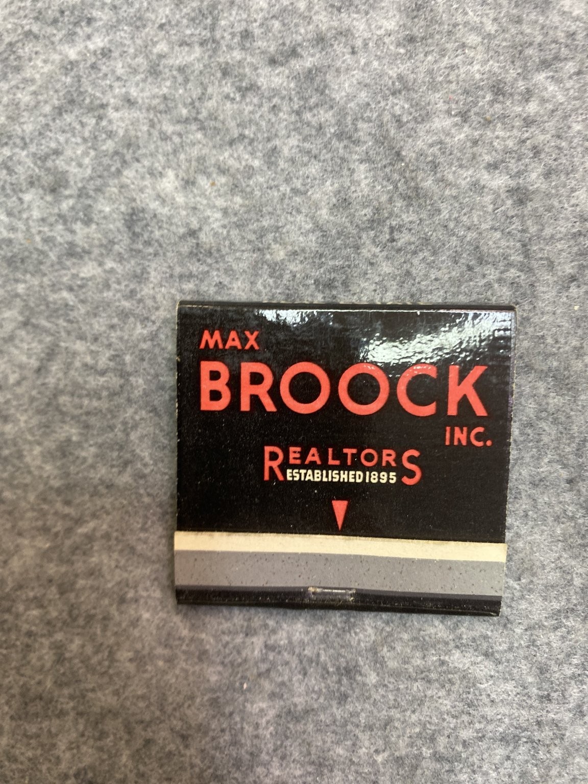 Max Broock Realtors Birmingham MI Vintage 1950s Black Red Matchbook