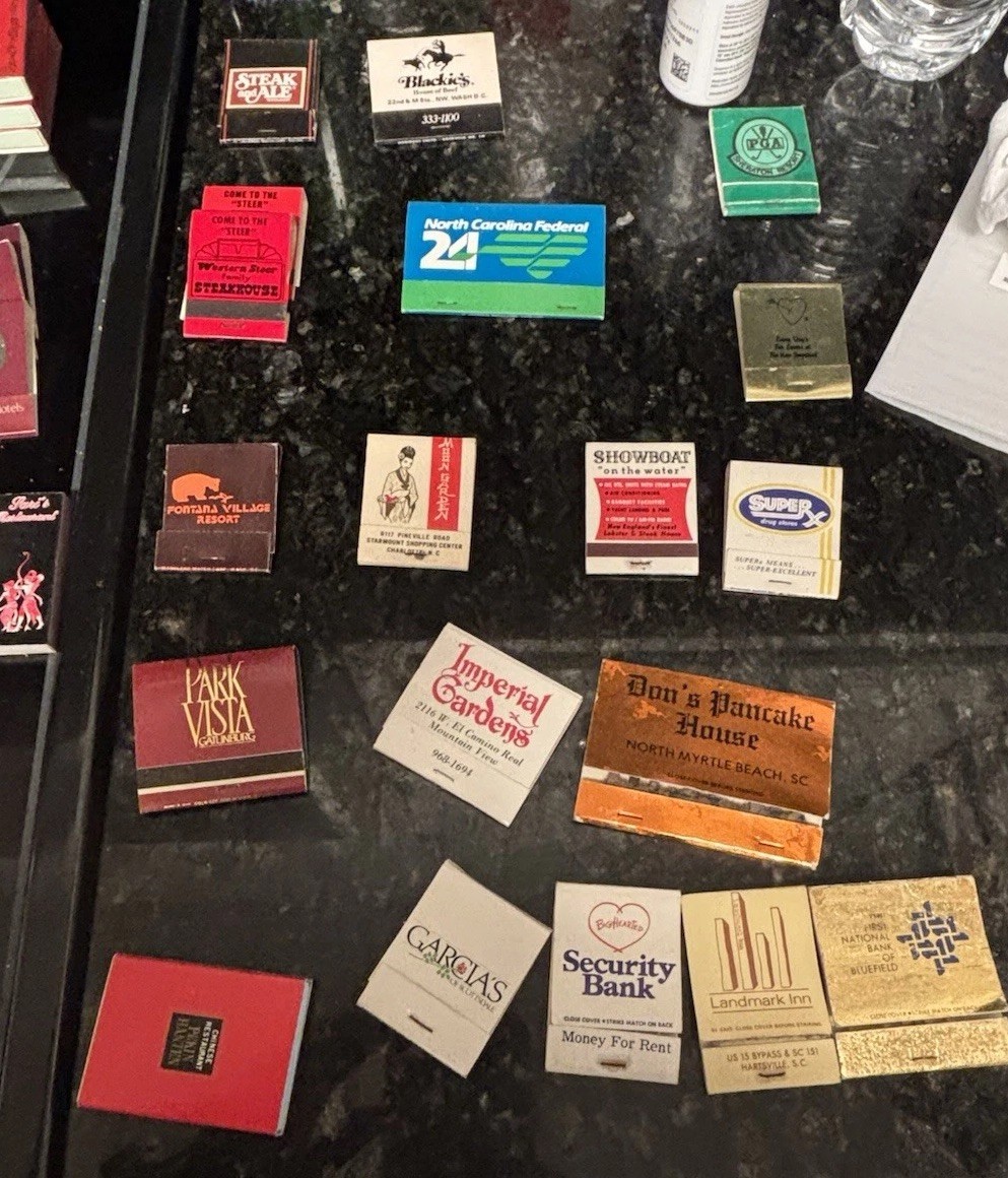 Assorted Vintage Matchbooks Lot Of 10 Per Purchase Most Unstruck.