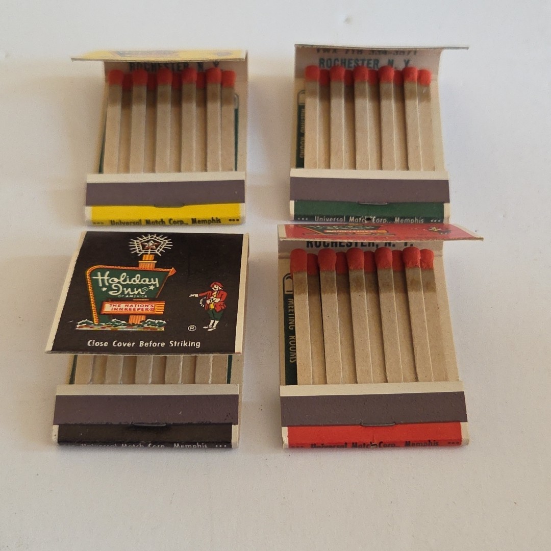 Vintage Matchbook Holiday Inn Hotel Lot (4) Green Yellow Red Black~ Unstuck NOS
