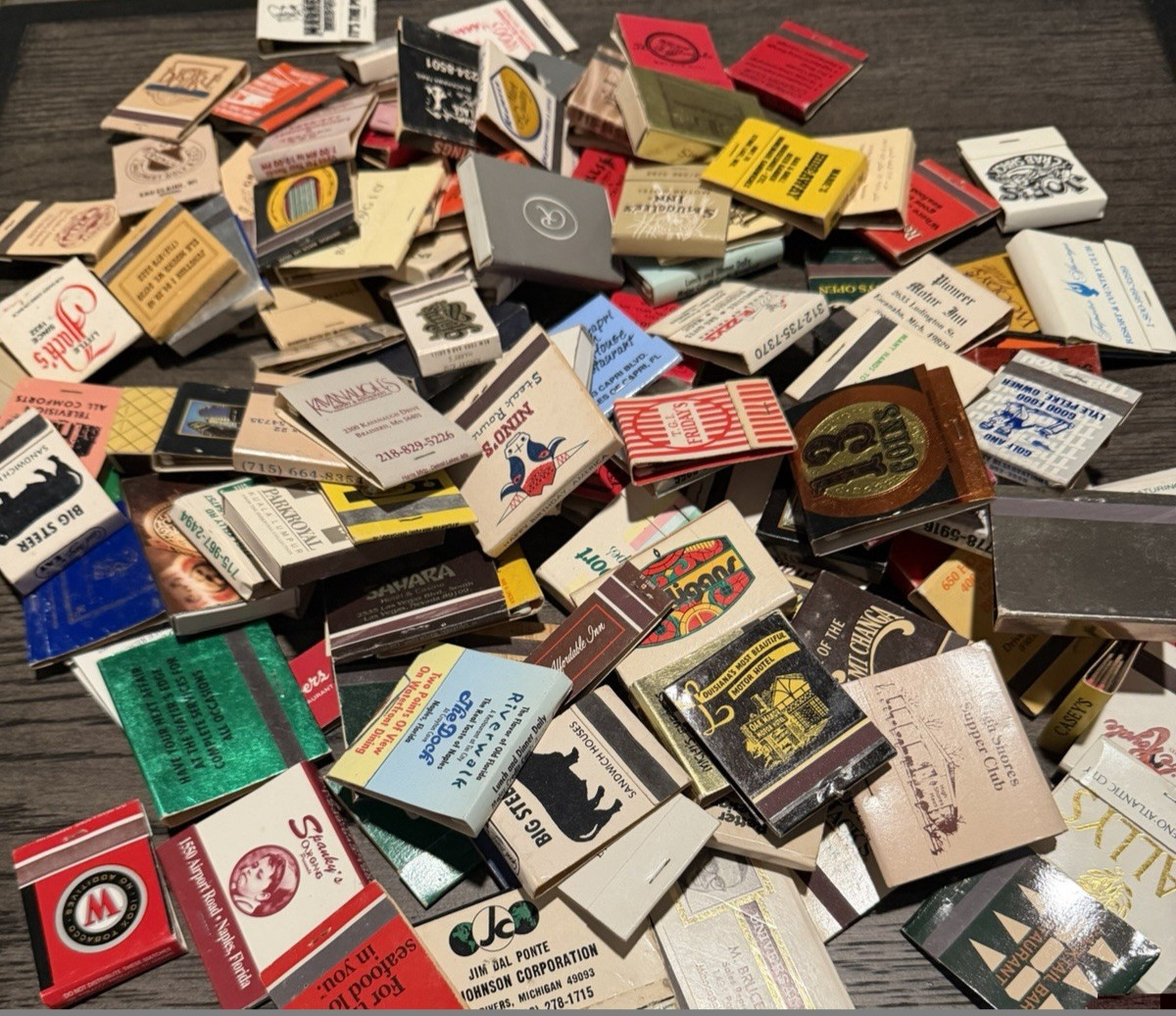100+ Vintage Matches/Matchbook Lot Randomly Selected/Restaurant/Hotel/Ads 1LB