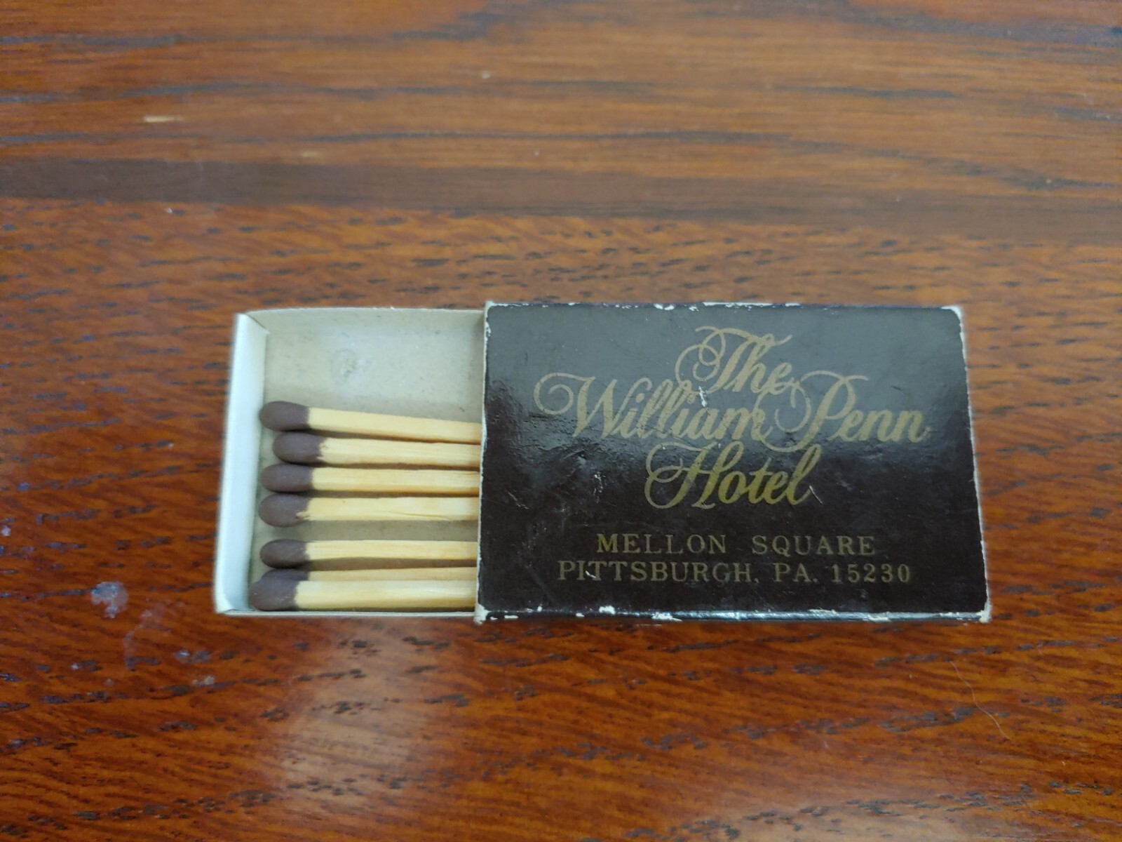 Vintage WILLIAM PENN HOTEL La Plume Restaurant Pittsburgh PA Matchbook Box 80s